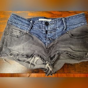 Low Rise Short Shorts Bullhead